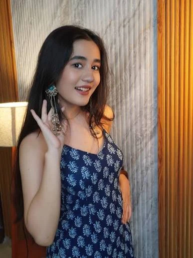 Aakriti Sharma — Digital Berries creator