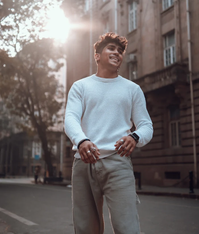 Aleenn Jariya — Art & Culture Influencer
