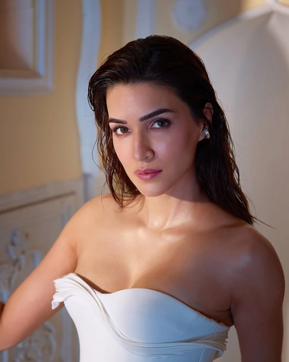 Kriti Sanon — Celebrity profile