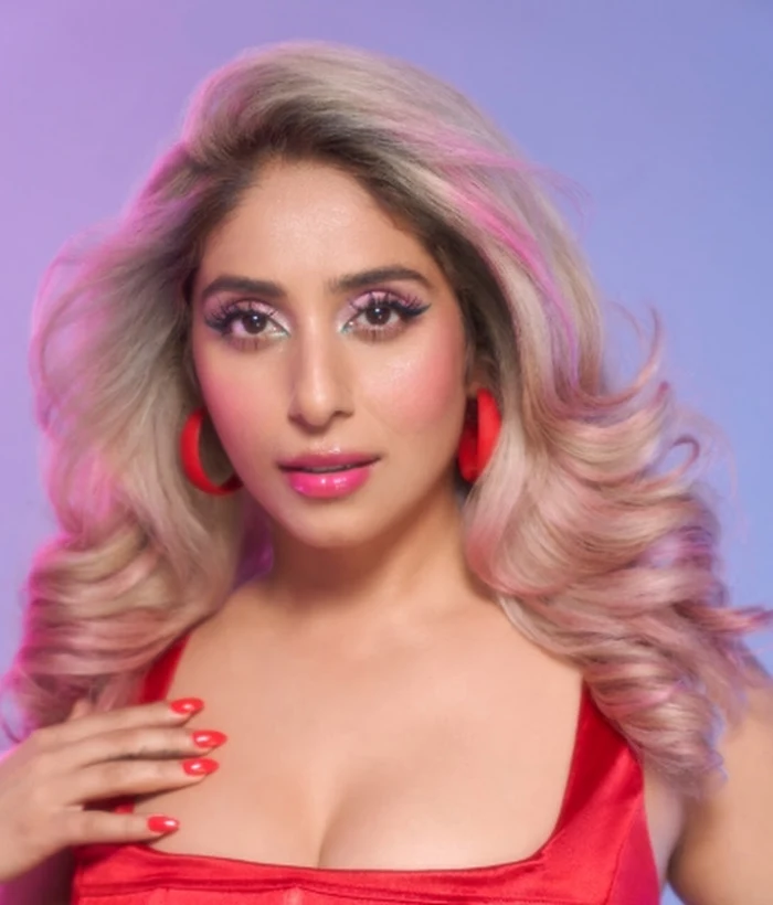 Neha Bhasin — Art & Culture Influencer