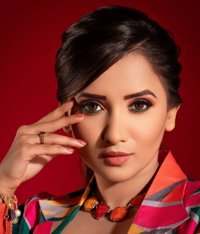 Vaishanavi — Art & Culture Influencer